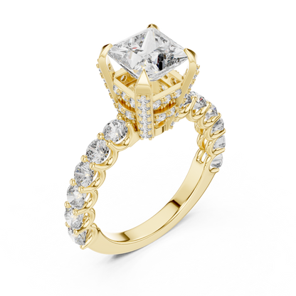 Princess Cut Diamond Ring with Pav茅 Band