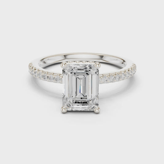 Mantle Aurelia Pavé Emerald Diamond Ring
