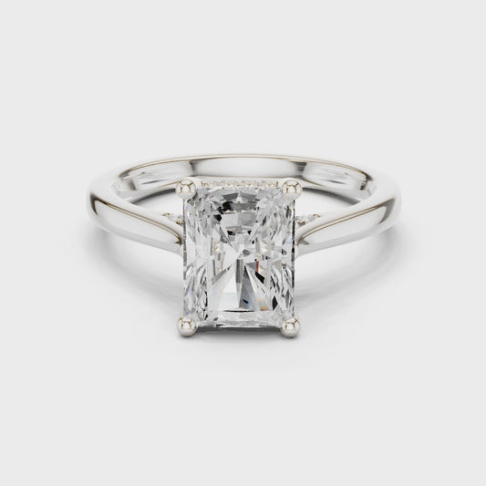 Vera Aurora Split Shank Radiant Diamond Ring